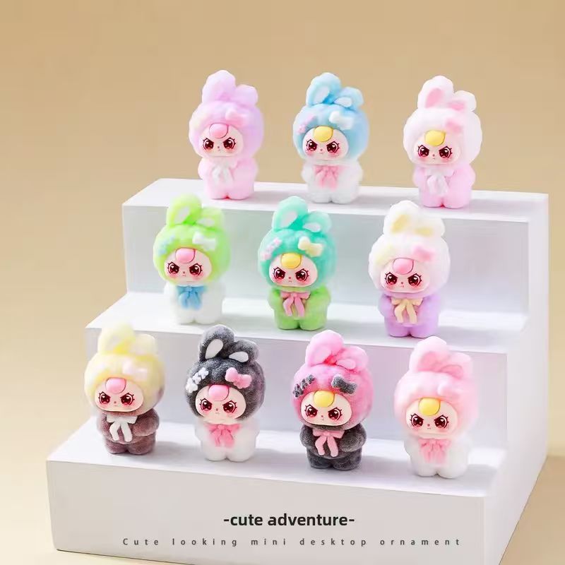 Car Accessories Girl - Quente genuíno mini figuras ornamento de
